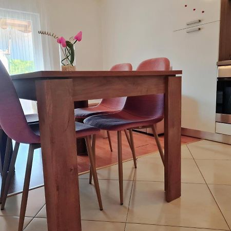 Apartment Nora Near The Beach PUY Exterior foto
