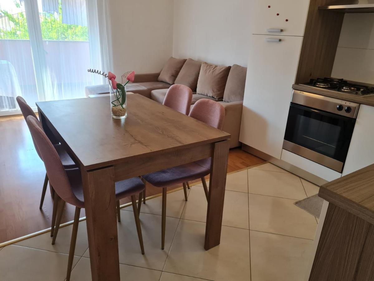Apartment Nora Near The Beach PUY Exterior foto