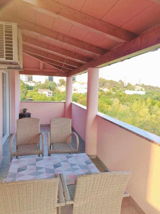 Apartment Nora Near The Beach PUY Exterior foto